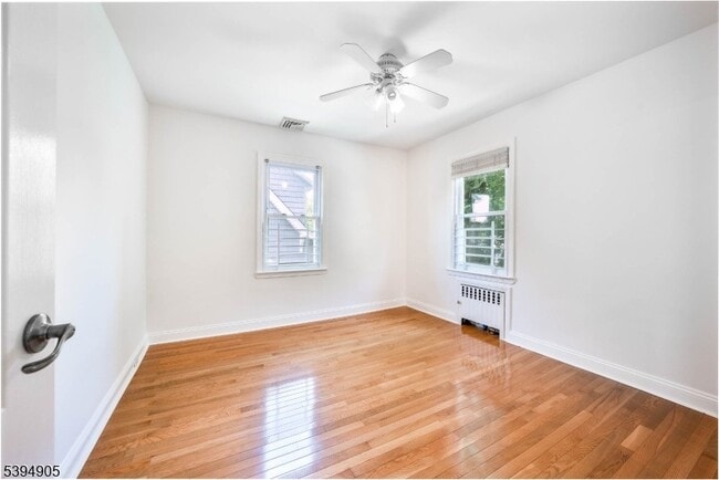 Building Photo - 85 Barrows Ave