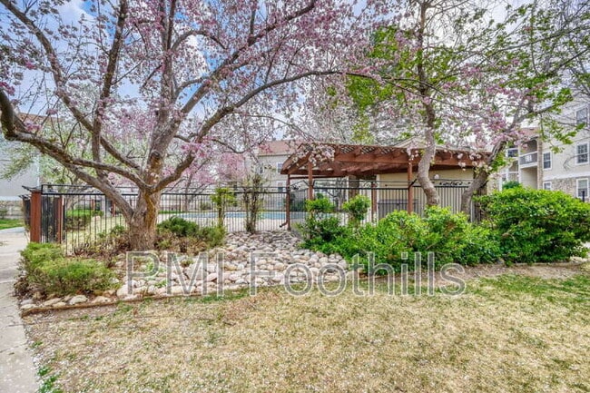 Building Photo - 5565 W 76th Ave