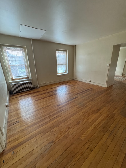 Building Photo - 57 Broad St