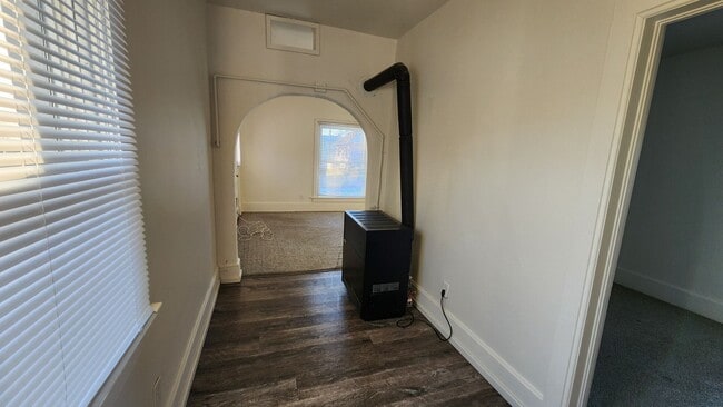 Building Photo - nre708