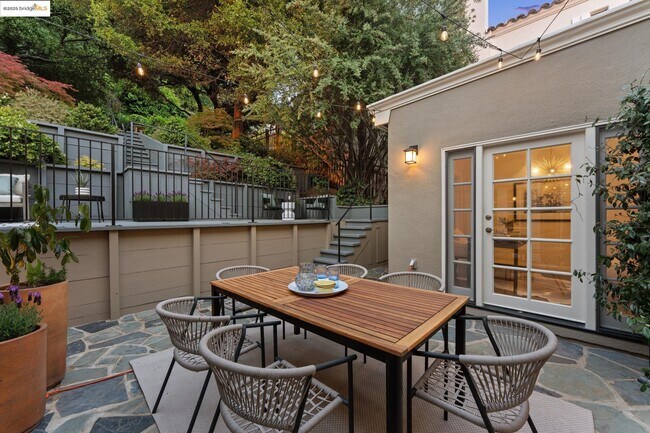 Building Photo - 95 Alvarado Pl