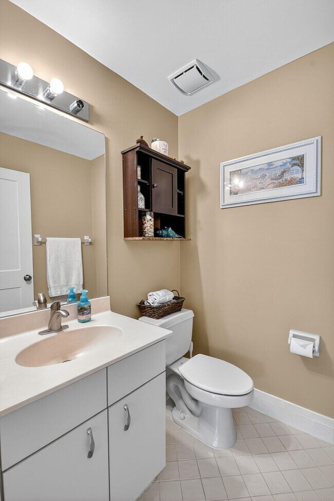 Building Photo - 7362 Ashley Shores Cir