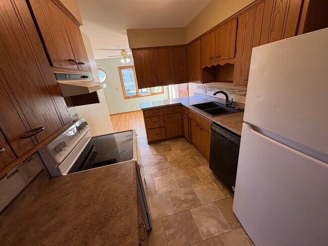 Building Photo - 2 Bed 2 Bath for $1,200!