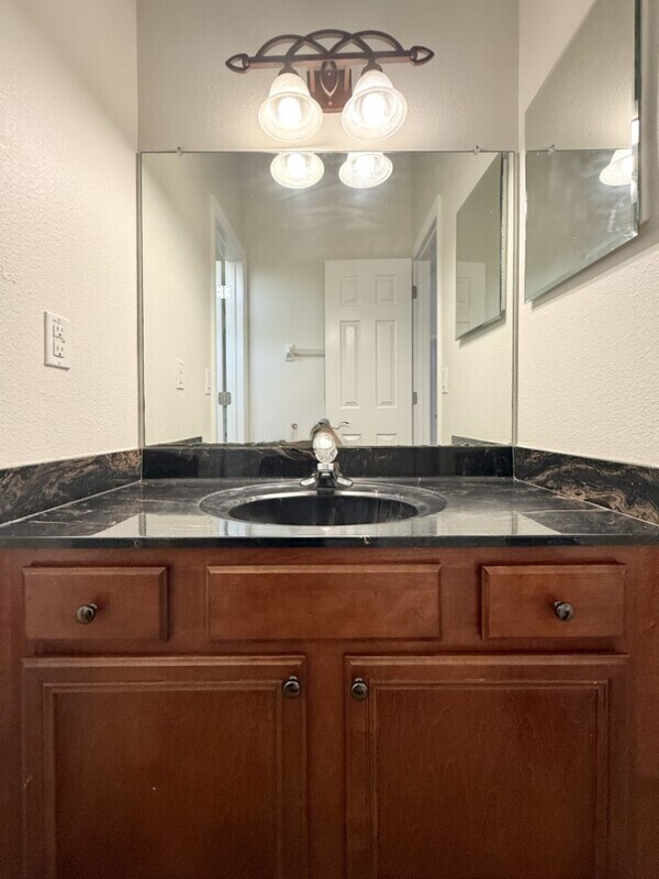 Building Photo - 15224 Kestrelrise Dr