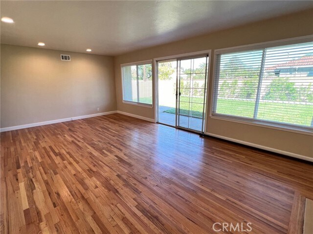 Building Photo - 11862 Steele Dr