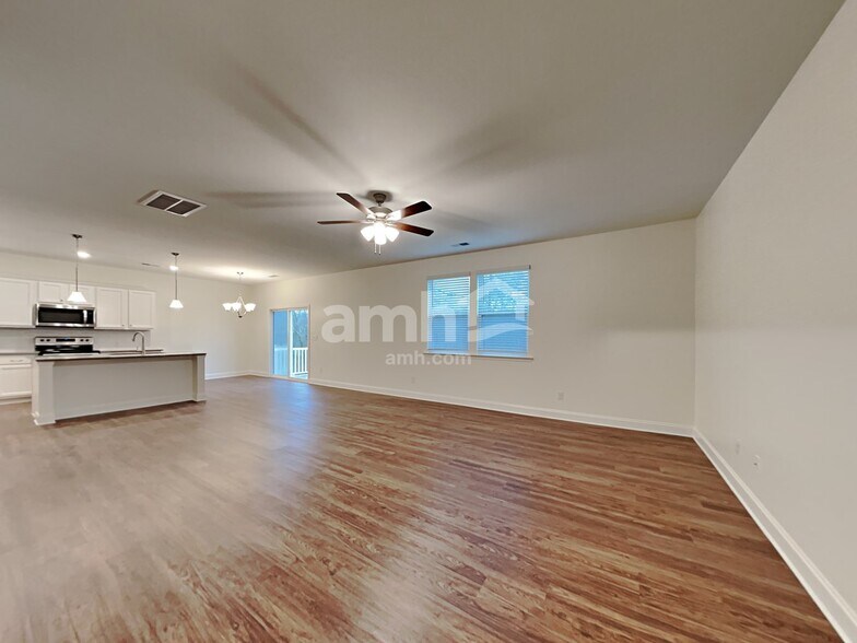 Building Photo - 130 Alaina Ct