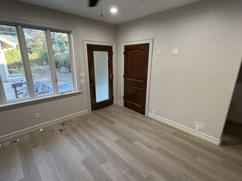 Master Bedroom - 1535 S Yorktown Ave