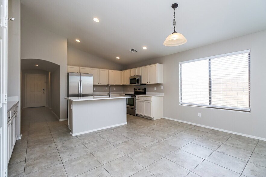 Building Photo - 383 W Welsh Black Cir