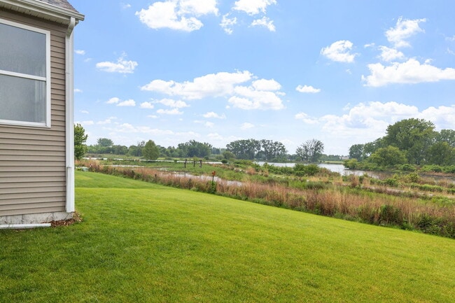 Building Photo - 1523 Bayou Path Dr