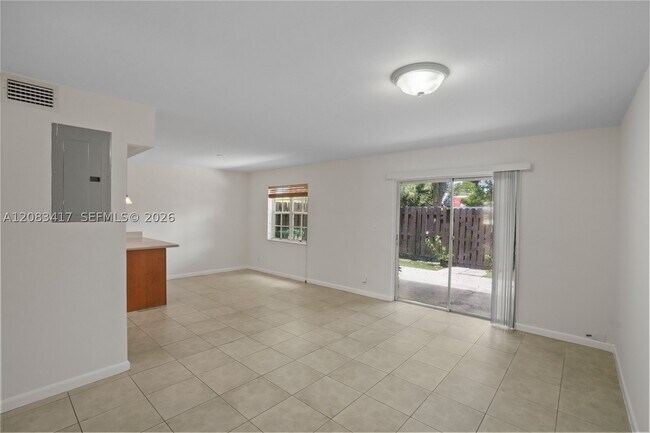 Building Photo - 1749 SW 81st Ln