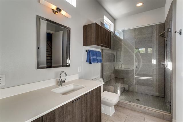 Building Photo - 4977 Zuma Ct