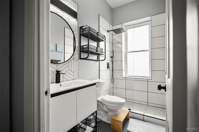 Building Photo - 815 Rutger St