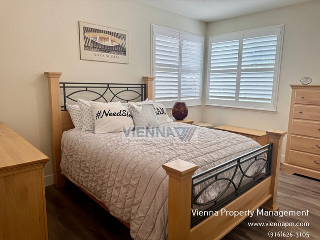 Building Photo - 2169 Mount Errigal Pl
