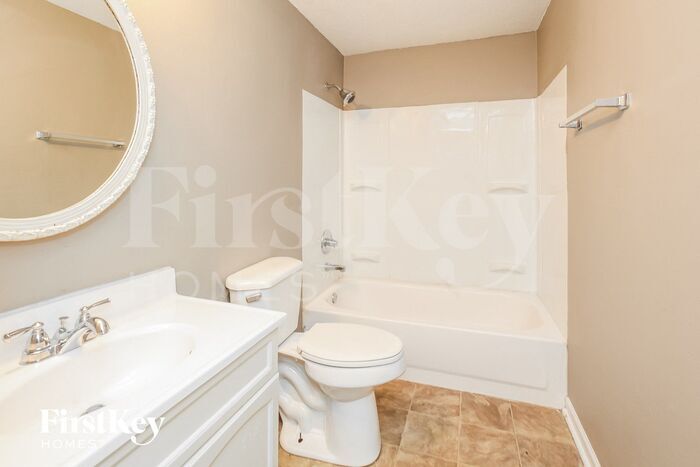 Building Photo - 9015 Caminito Ct