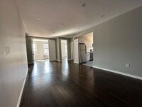 Building Photo - 3 bedroom in BRONX NY 10462