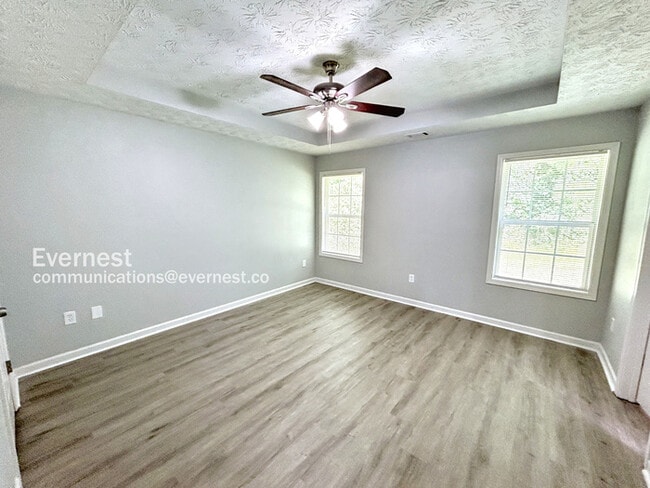 Building Photo - 242 Bridgeport Ln