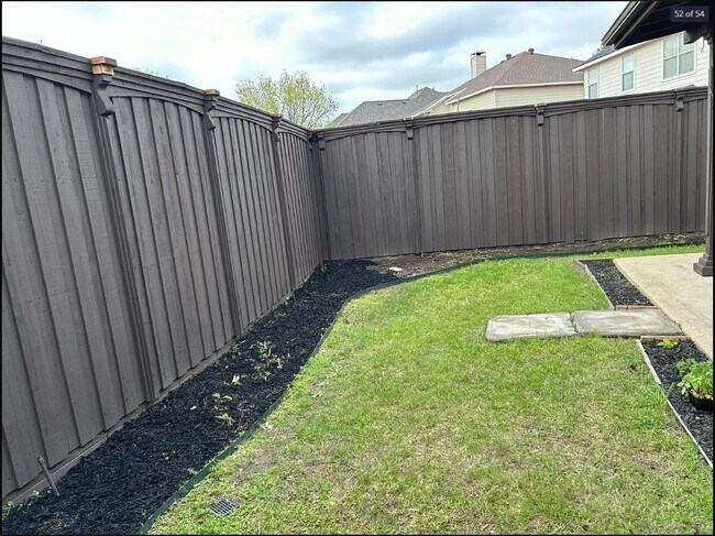 Building Photo - 8128 Grand Canyon Dr