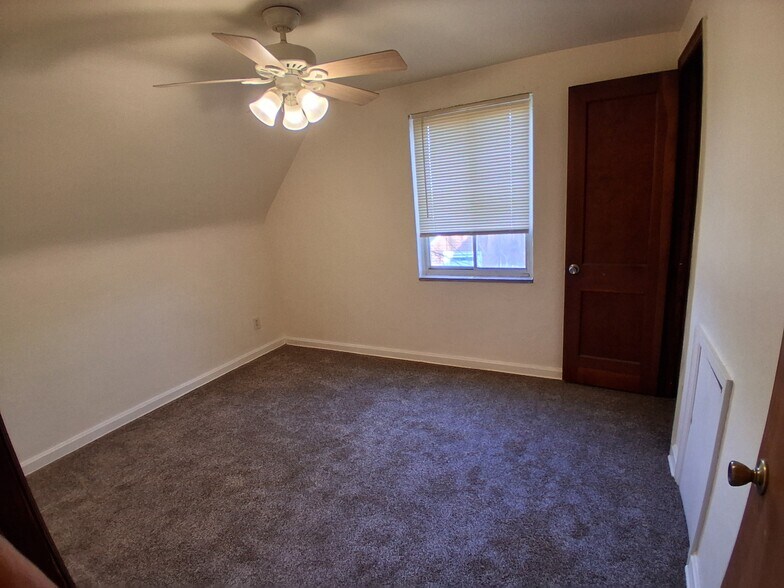 Bedroom 1 - 405 Commonwealth Ave