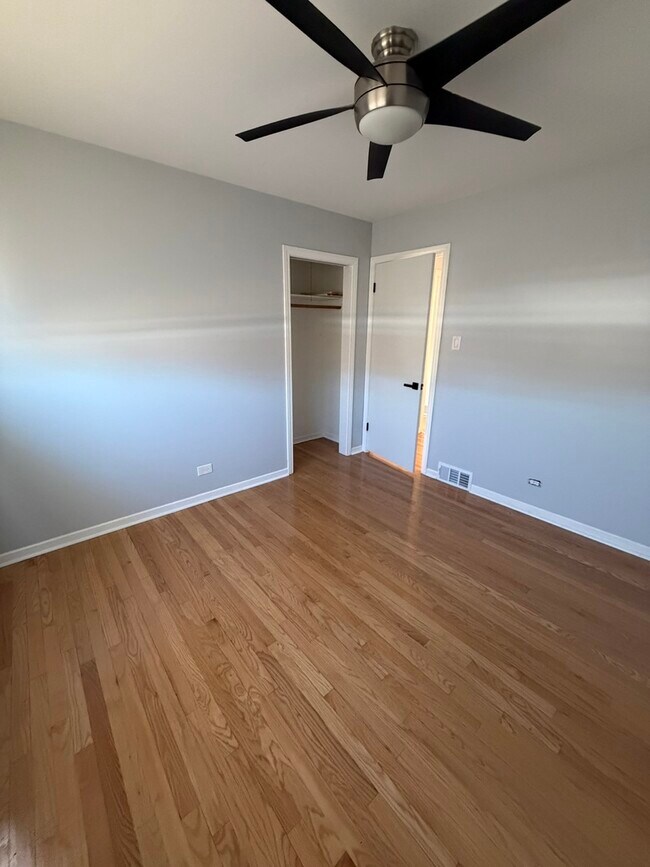 Building Photo - 8901 Octavia Ave