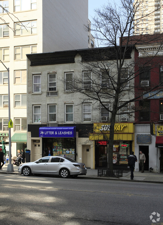 Primary Photo - 1521-1523 York Ave