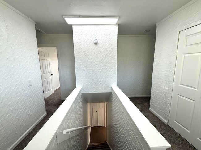 Building Photo - 1431 Johnston Ave