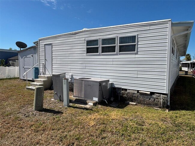 Building Photo - 13225 101st St SE