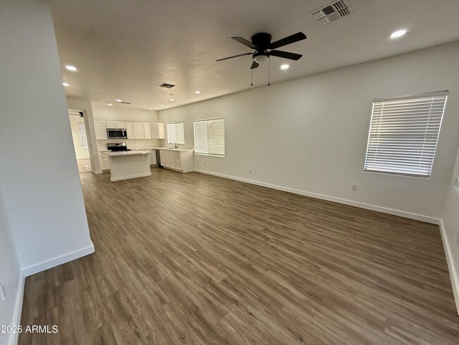 Building Photo - 15238 W Custer Ln