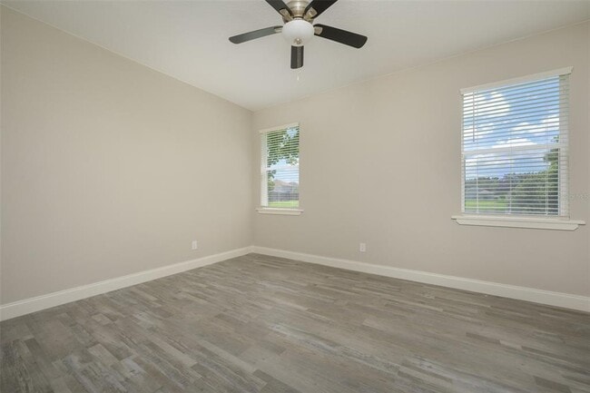 Building Photo - 6227 Blue Runner Ct