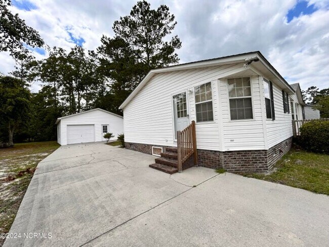 Building Photo - 3 Bed 2 Bath in Calabash