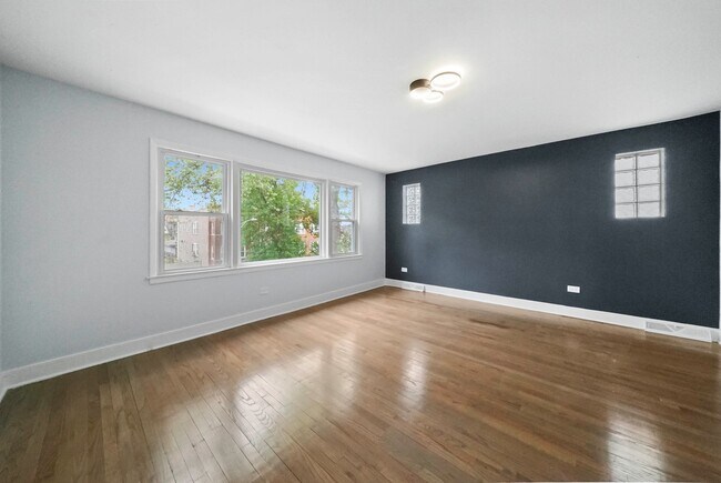 Building Photo - 4711 W Patterson Ave