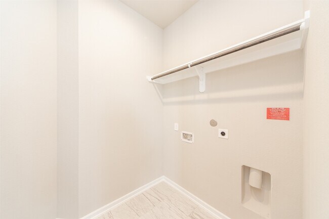 Building Photo - 2131 Wisteria Cove Dr