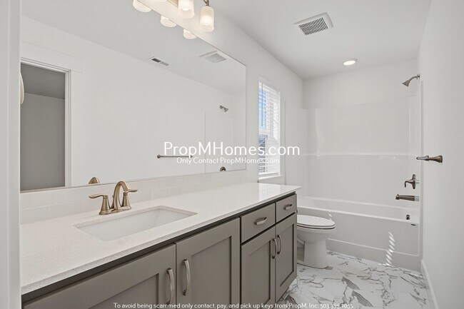 Building Photo - 3614 SE Nebula Ln