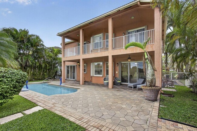 Building Photo - 1724 Annandale Cir