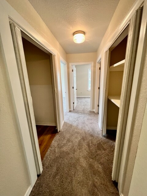 Building Photo - 726 E Emma Ave