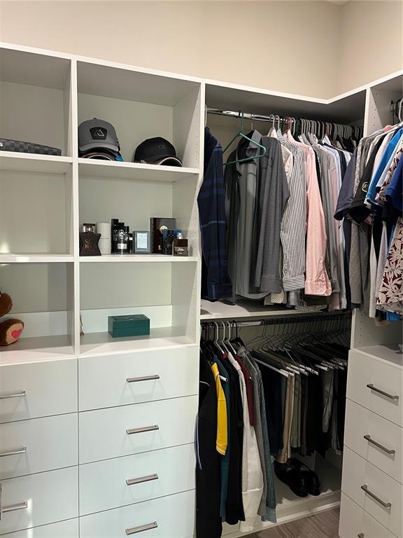 Building Photo - 5353 Royal Point Ave