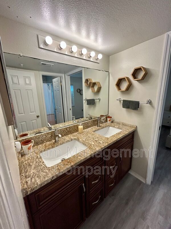 Building Photo - 2400 Feather Sound Dr