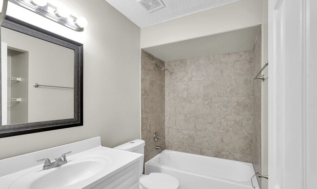 Building Photo - 466 Moby Dick Dr S