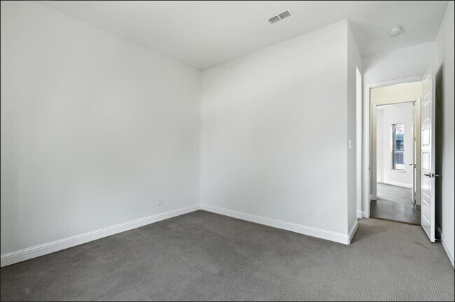 Building Photo - 1733 Adalina Dr