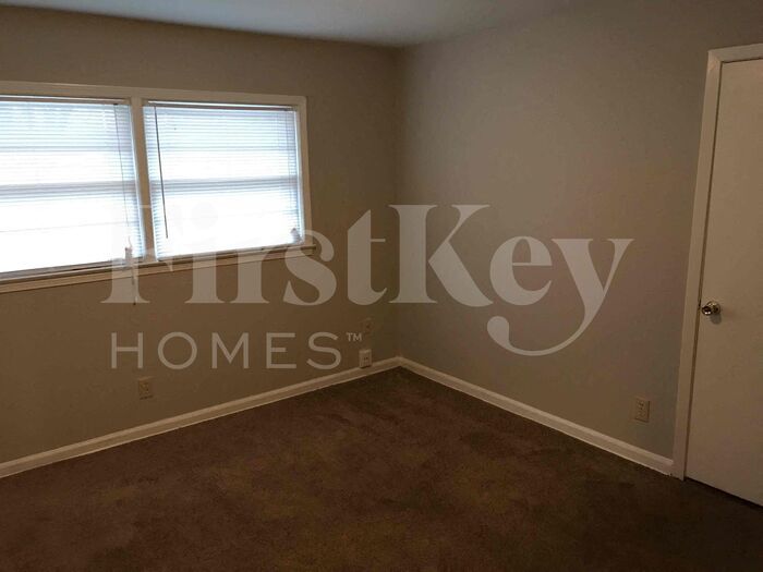 Building Photo - 1083 Richland Dr