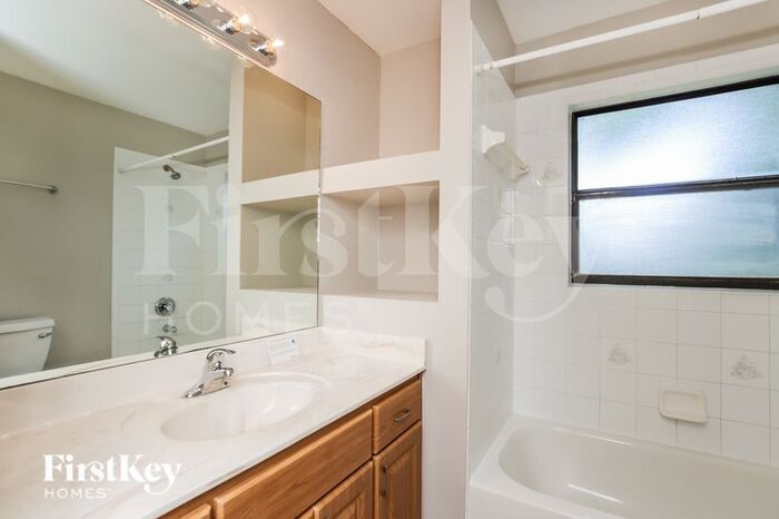 Building Photo - 1245 Gerry Rd SW