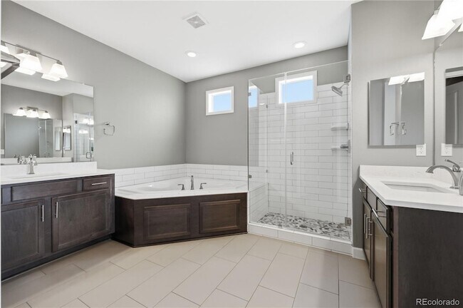 Building Photo - 16910 W 95th Pl