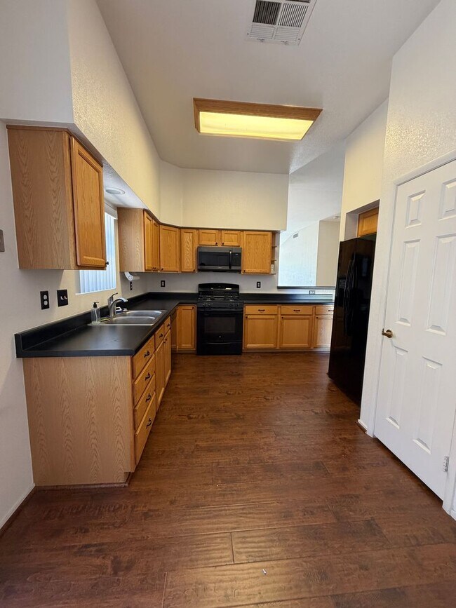 Building Photo - AMERICANA Property Mgmt - Charming 55+ Single-Story in Guard-Gated Los Prados!