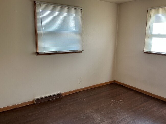 Building Photo - 7017 N Teutonia Ave