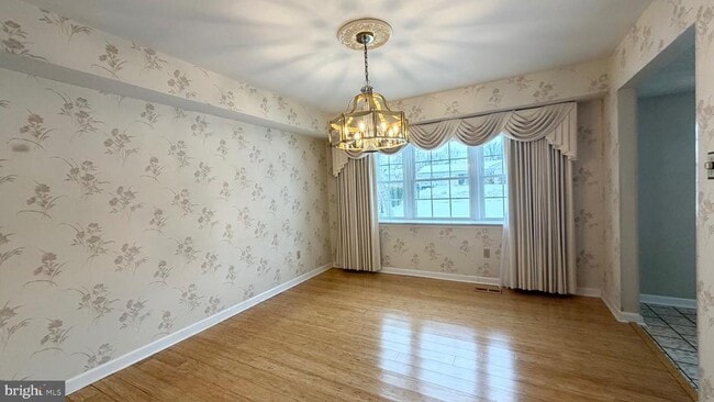 Building Photo - 4325 Majestic Ln