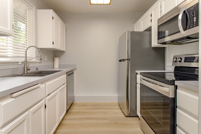 Building Photo - 25807 87th Ave Ct E