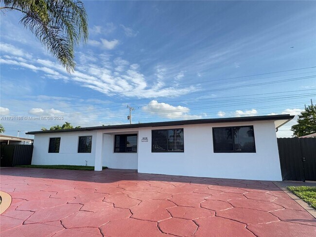 Building Photo - 10330 SW 35th St