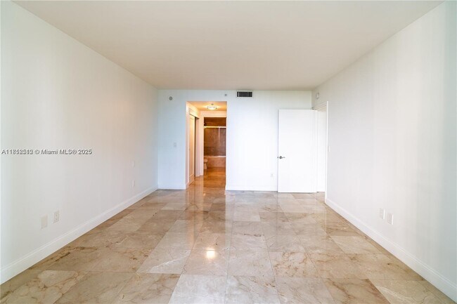 Building Photo - 3400 SW 27th Ave