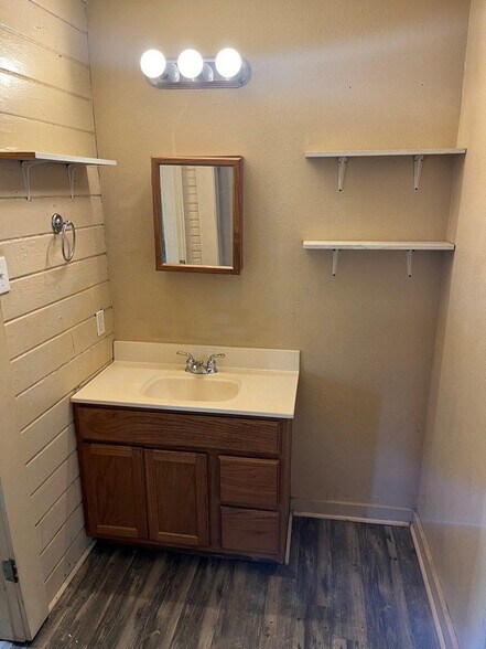 Downstairs Bathroom - 601 S Fredonia St