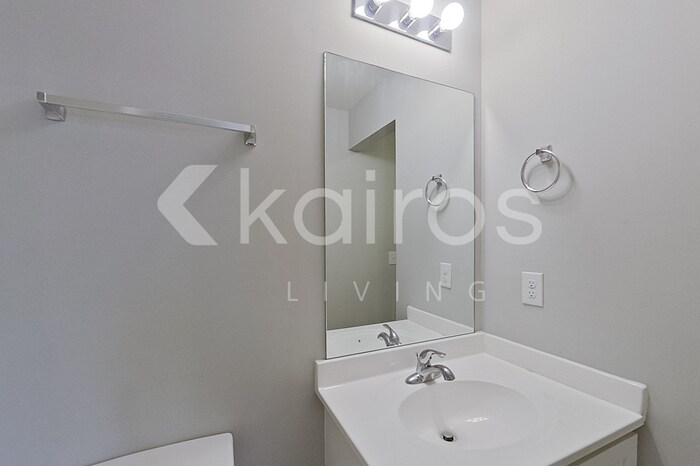 Building Photo - 5029 Old Magnolia Ln