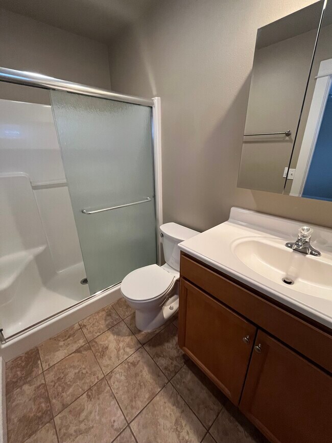 Building Photo - 952 S 58th St